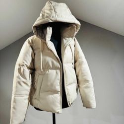 New XS Zara Puffer Jacket