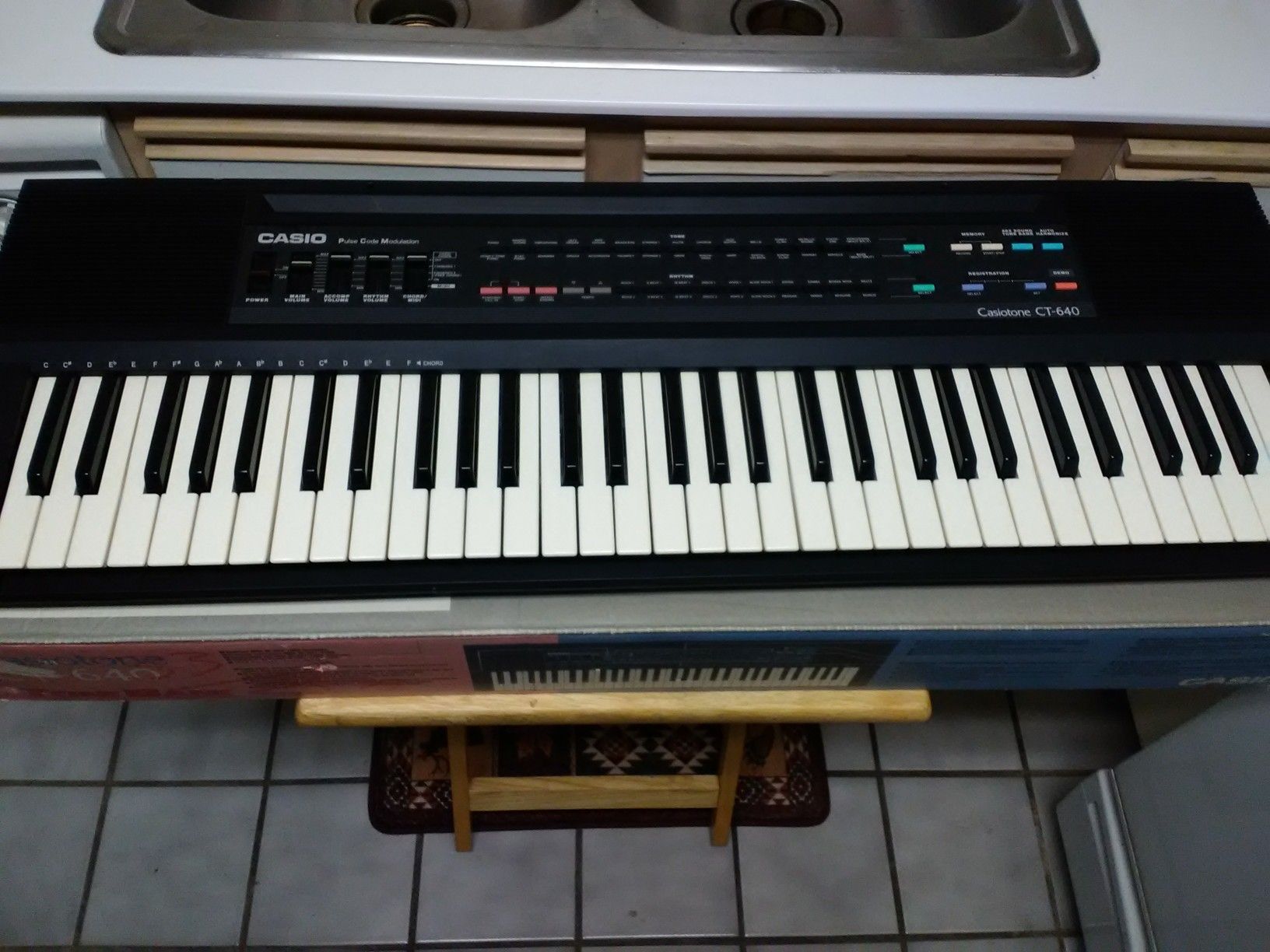 CASIO CT640 Midi Music Keyboard 61 Key Piano Making Beats for Sale