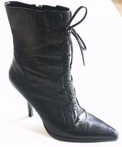 NINE WEST DESHANAR ANKLE BOOTS Black Leather Goth Lace Up Pointy Booties 7.5