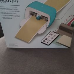 Circut Compact Cutting Machine