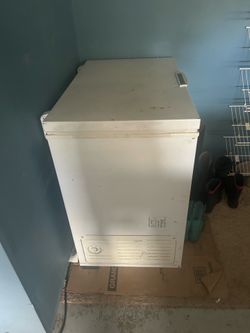Chest freezer