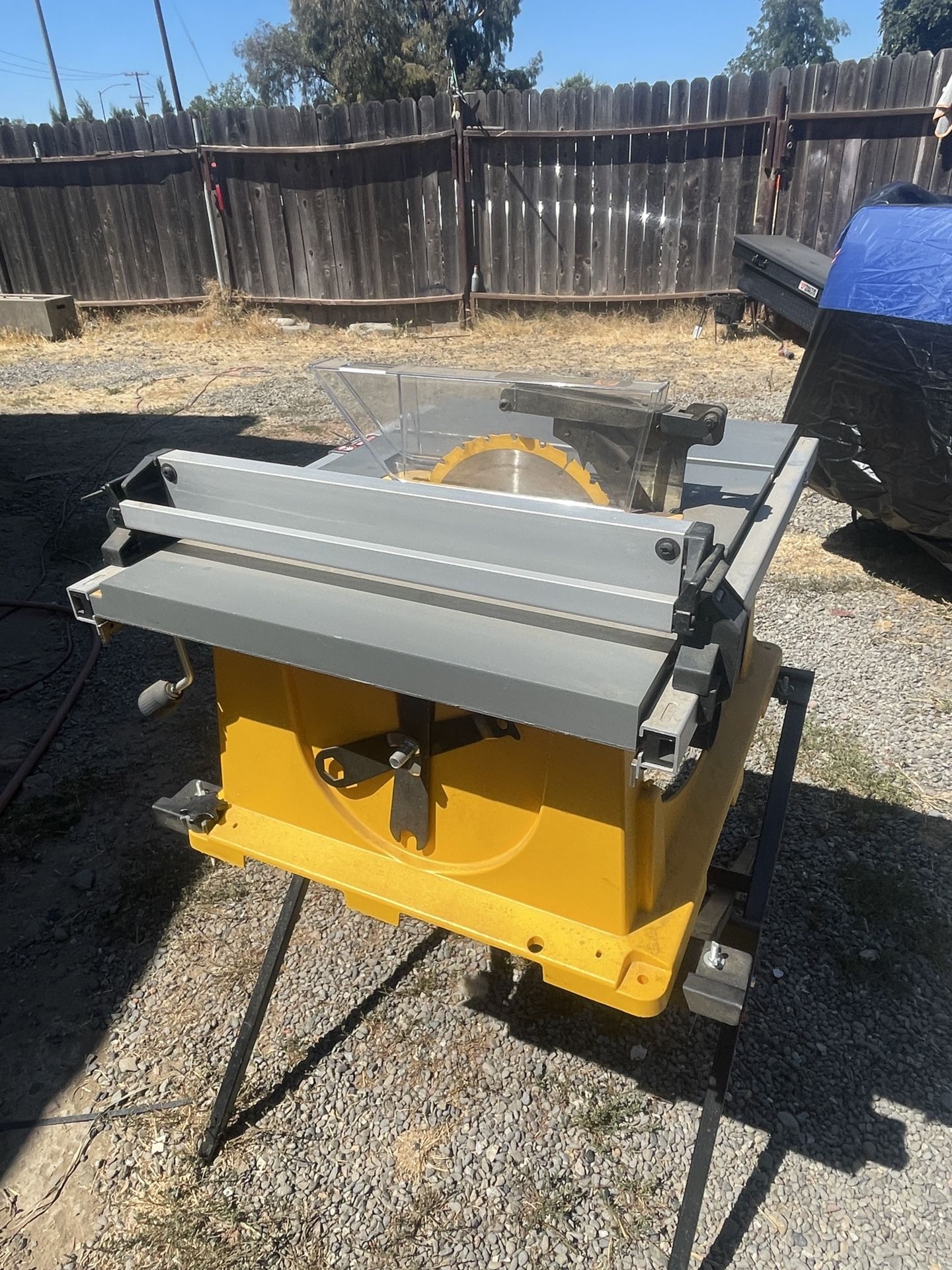 DEWALT Table Saw