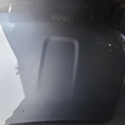 2015/2016/2017/2018 Jeep Grand Cherokee Hood