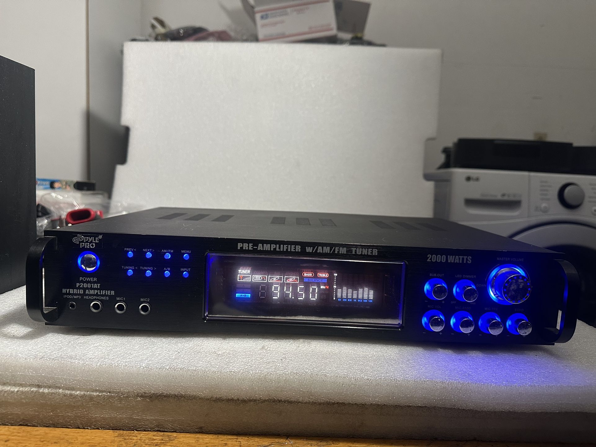 Pyle Pro P2001AT 2000W Hybrid Pre-Amplifier with AM/FM Tuner/ Karaoke 