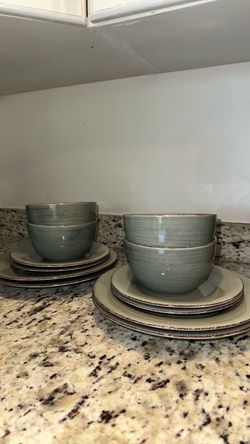 Dining Dish Set
