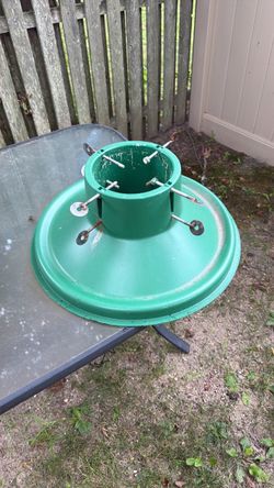 Christmas tree stand