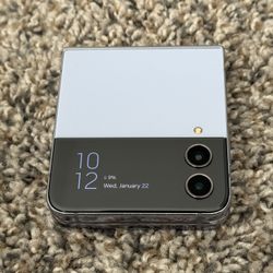 AT&T Samsung Galaxy Z Flip 4