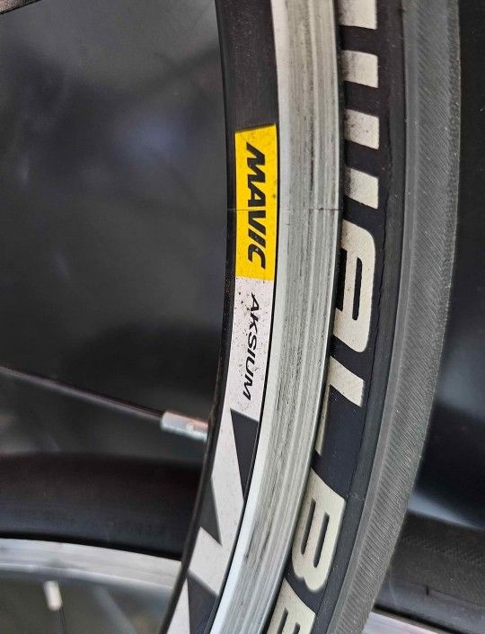 Road Bike Rims - Mavic Aksium