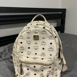 MCM Backpack White (medium size)