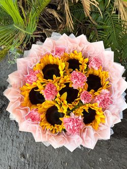 Sunflower bouquet