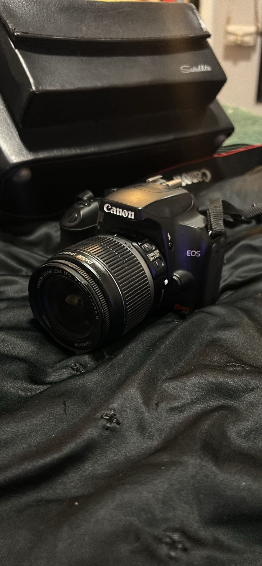 Canon Eos Rebel T7