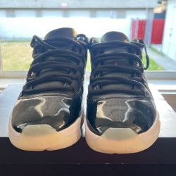 Jordan 11 Size9 (NO BOX)