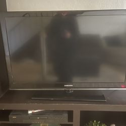“45 Samsung TV 