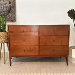 Mid Century 6 Drawer Dresser - Beautiful Condition - Authentic Paul McCobb