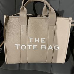 Nude tote Bag Barely Used ( Dupe )