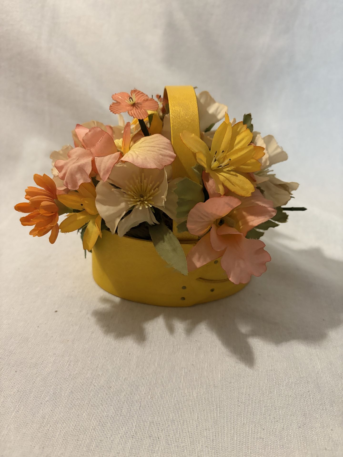 Dept 56 Yellow Shaker Basket With Flowers & Handle