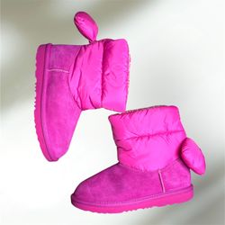 Brand New Pink Uggs - Size 4 (No Box)