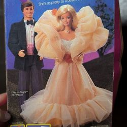 Barbie Collectible (Peaches 'n Cream)[Read the Description]