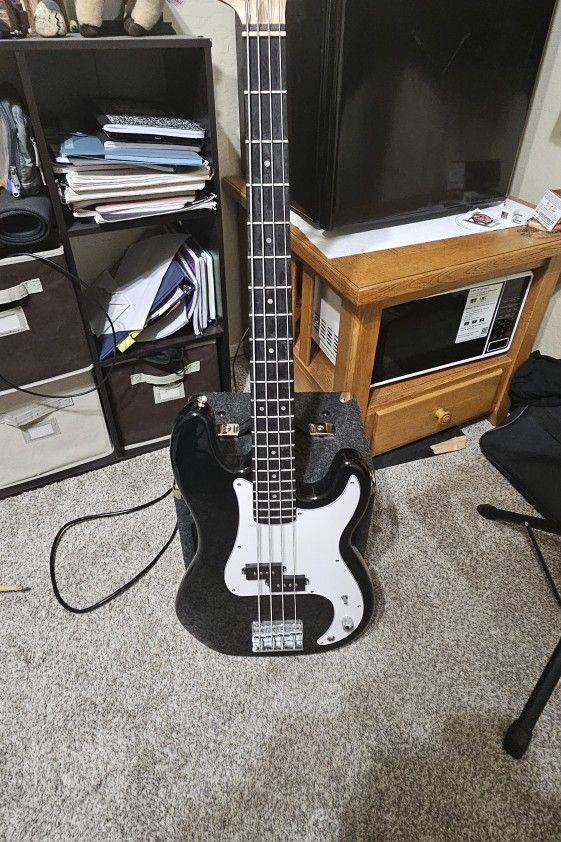 Bass Guitar W/amp and Gig Bag