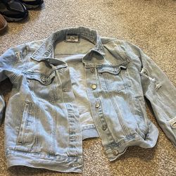 Women’s Jean jacket size L