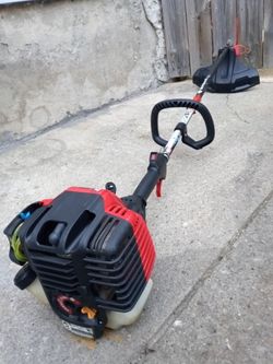 Troy-Bilt 4-Cycle Straight Shaft Attachment Capable String Trimmer 