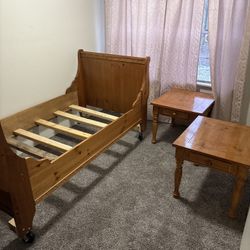 Antique Sleigh Bed With Night Stands