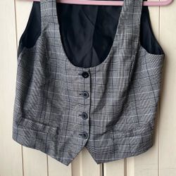 Women’s Black Short Vest 