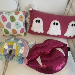 Halloween Decorative Throw Pillows