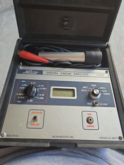 Milton Digital Engine Analyzer 1222