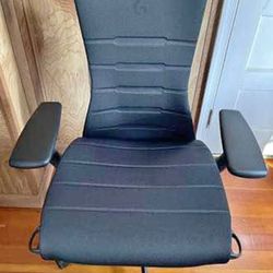Herman Miller-Chair 