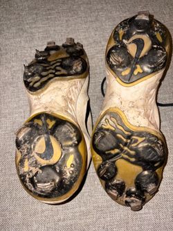 Baseball metal cleats Nike