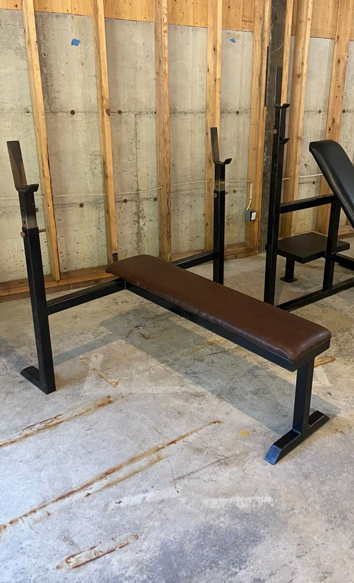 Flat Weight Bench