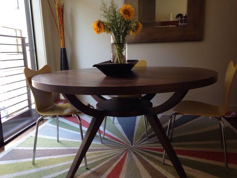 Arc base pedestal dining table deals