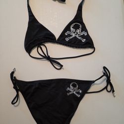 Vintage Y2K Victoria's Secret Bikini (small) Skull & Crossbones