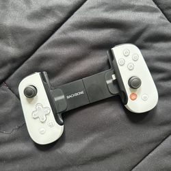 Backbone (lightning connection)