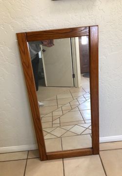 Mirror, like new 20 in x 40 in