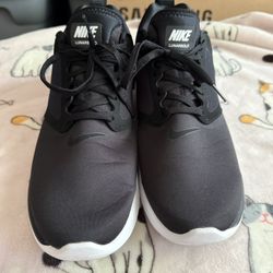 Nike Women’s Lunarsolo Size 12 Shoes