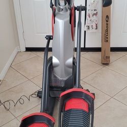 BOWFLEX  MAX TRAINER M5