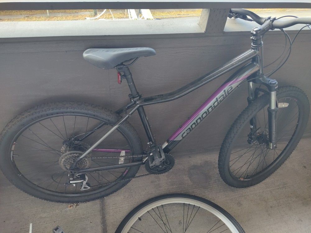 Cannondale Women's Mountain Bike