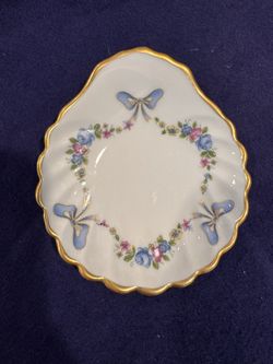 Vintage Limoges Shell Shaped Dish