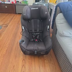 Maxi Cosi Car Seat Pria