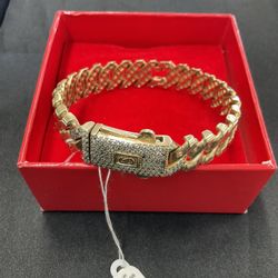 Curb Link Bangle Bracelet