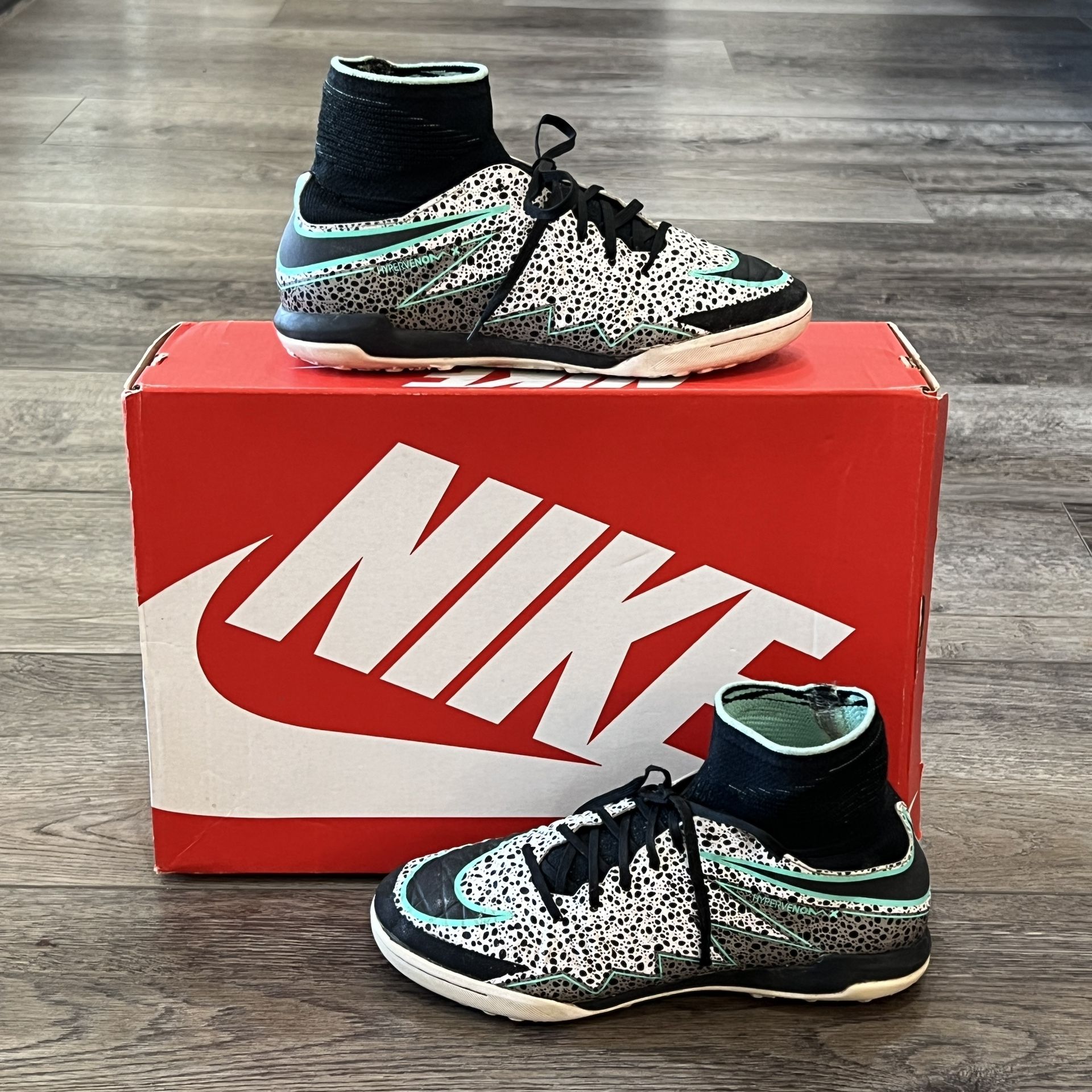 Nike Hypervenom X Proximo IC Safari Pack Soccer Shoes Kids 4Y