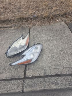 Free Toyota prius 2011 headlights
