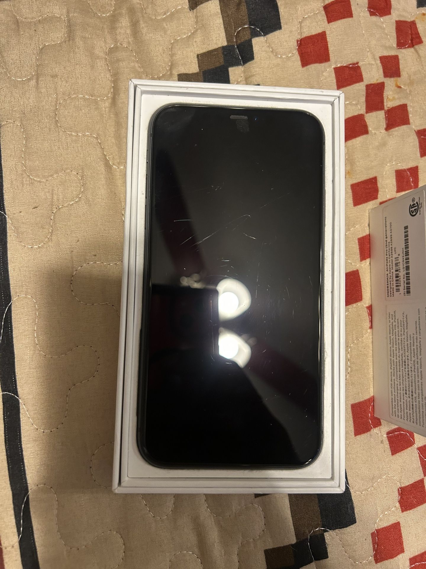 Unlocked iPhone 11 64gb (Tik Tok)