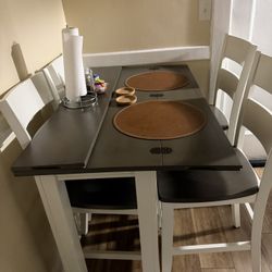 Dining Table Seats 4