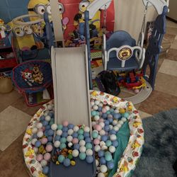 Juegos & Silla Para Niños 