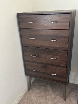Free dresser