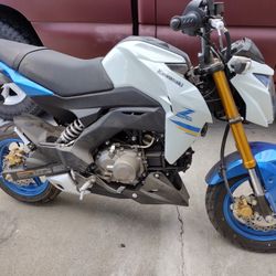  Kawasaki Z125 PRO 