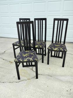 Vintage Post Modern Set of 4, Made In Italy, Solid Wood Black Lacquered Dining Room Chairs. See Description